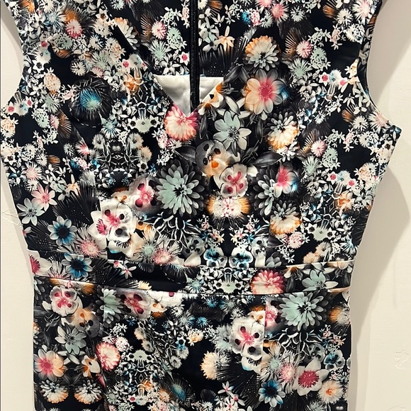 French connection Floral Sleeveless Dress - Picture 3 of 5